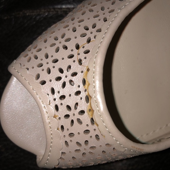 Heels - Picture 5 of 5